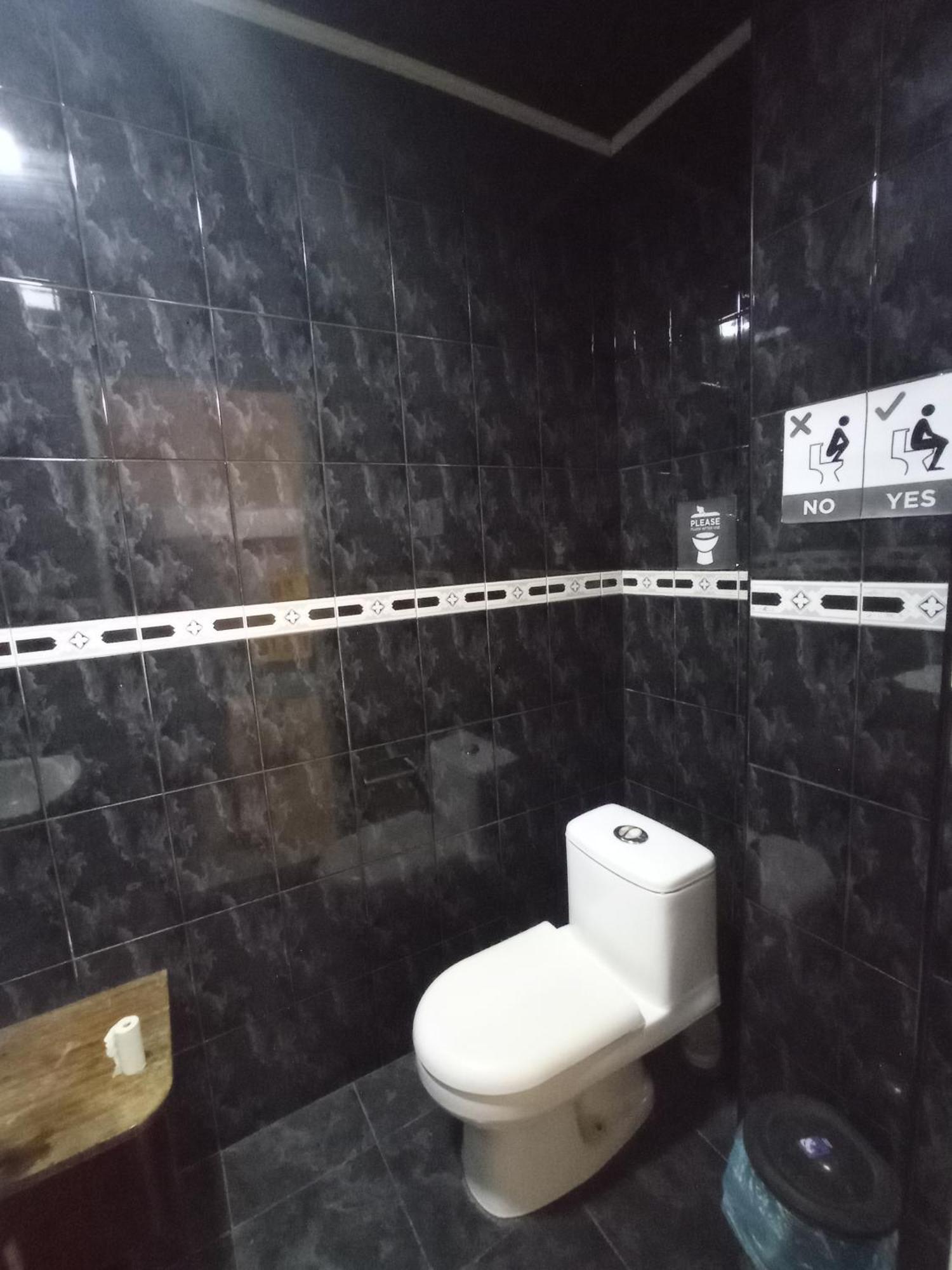 Sun City Hostel เยเรวาน ภายนอก รูปภาพ